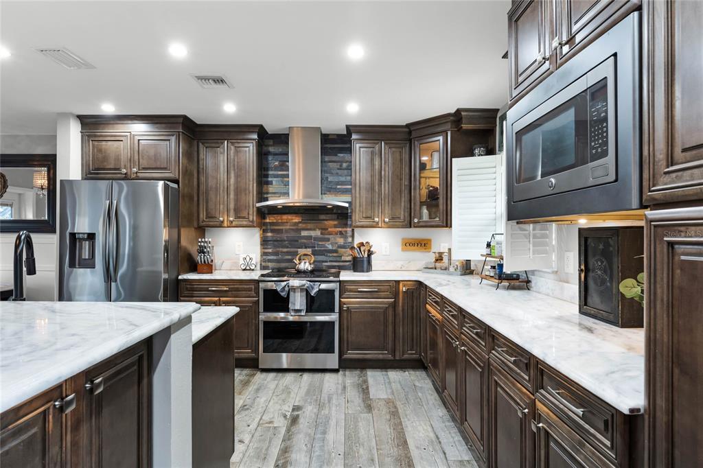 703 Little Wekiva Road Altamonte Springs, FL 32714 - Photo 10 of 42 Gallery Image 10