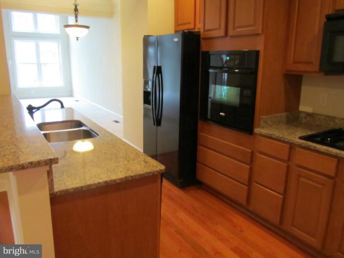 2602 Rockhampton Road Ellicott City, MD 21042 - Photo 5 of 10 Kitchen