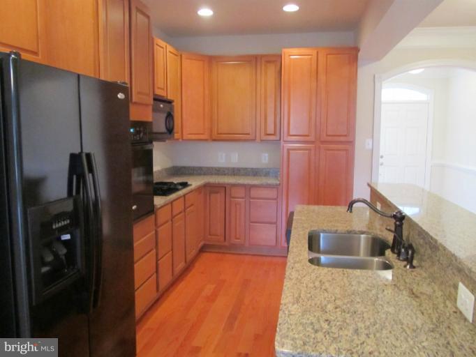 2602 Rockhampton Road Ellicott City, MD 21042 - Photo 6 of 10 Kitchen