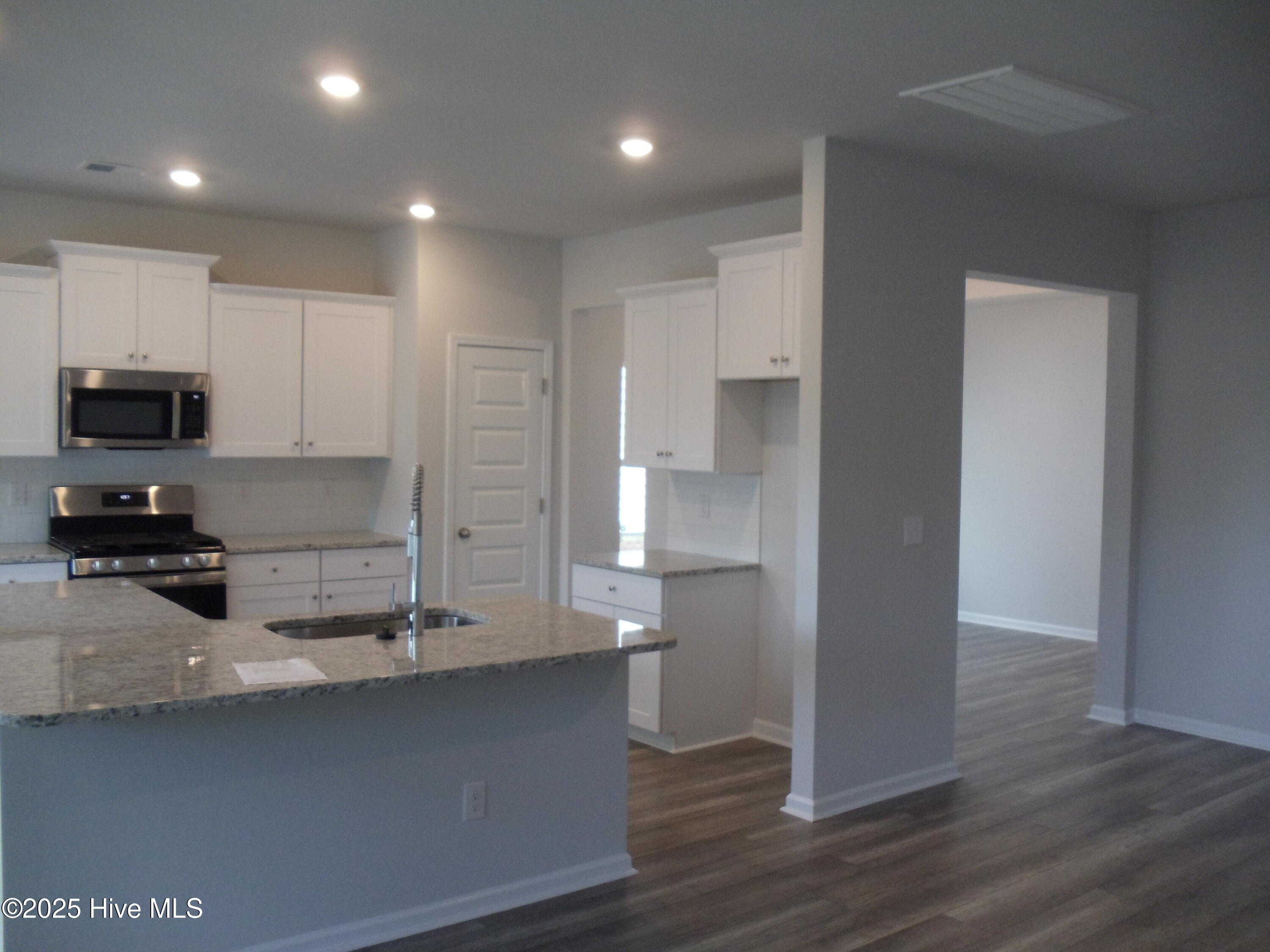 8679 Baton Rouge Lane Northwest, Unit LOT 1164 Calabash, NC 28467 - Photo 2 of 11 DSC04005