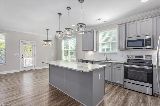 $419,900 | 1408 Farm Ridge Road, Kernersville, NC 27284