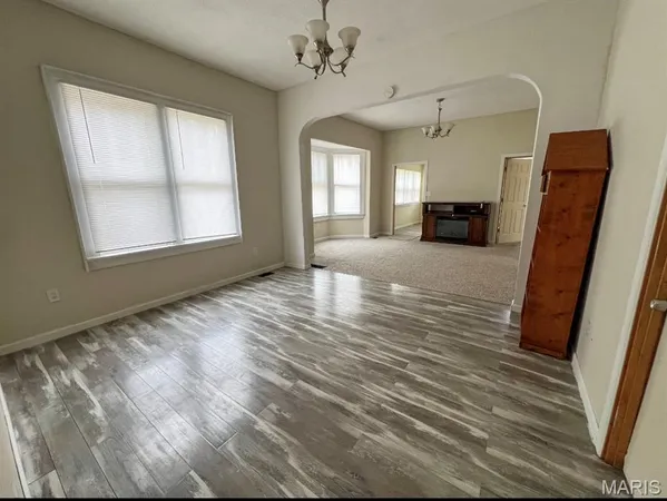 $70,000 | 220 East North Street, Roodhouse, IL 62082