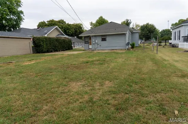 $75,000 | 220 East North Street, Roodhouse, IL 62082
