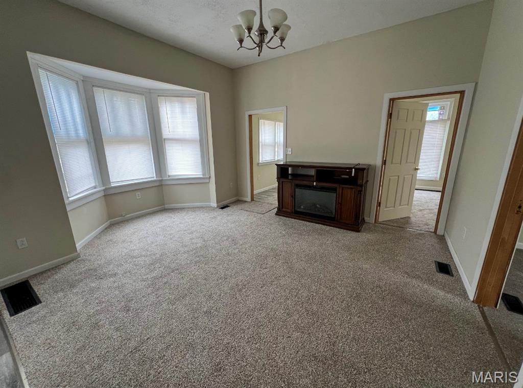 220 East North Street Roodhouse, IL 62082 - Photo 9 of 20