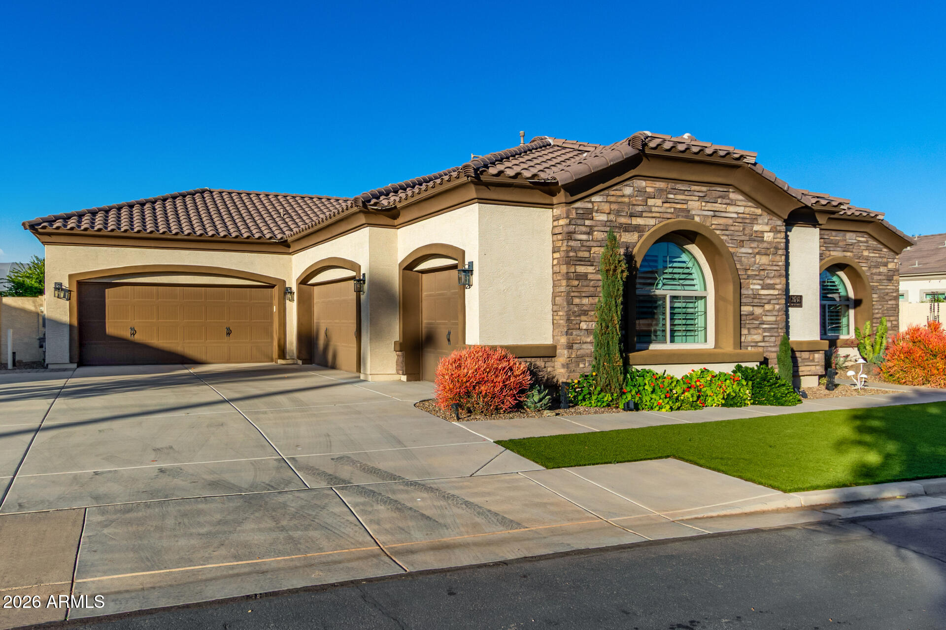 21718 East Camacho Road Queen Creek, AZ 85142 - Photo 10 of 75