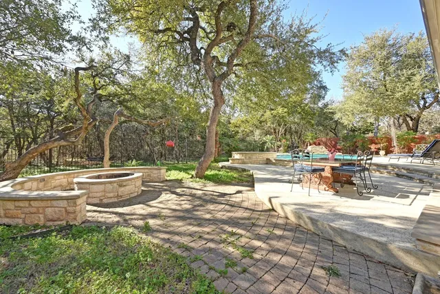a view of a lake with houses