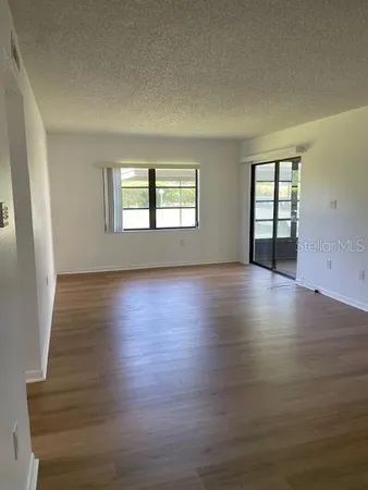 $1,400 | 2700 Nebraska Avenue, Unit 4106, Palm Harbor, FL 34684