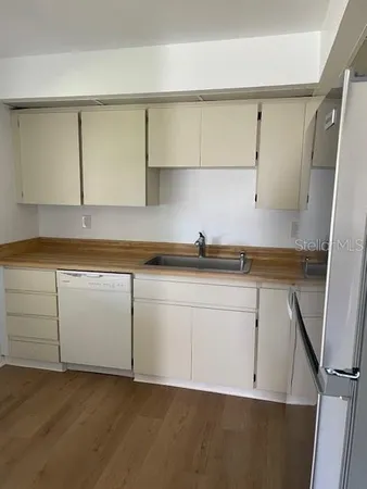 $1,400 | 2700 Nebraska Avenue, Unit 4106, Palm Harbor, FL 34684