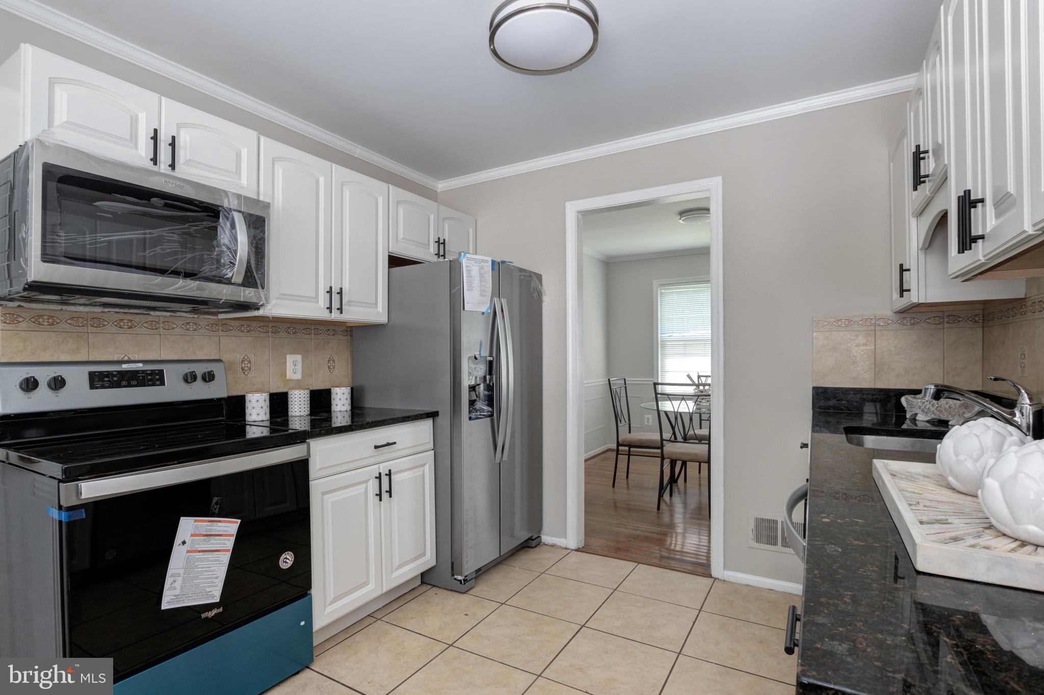 7873 Godolphin Drive Springfield, VA 22153 - Photo 14 of 37