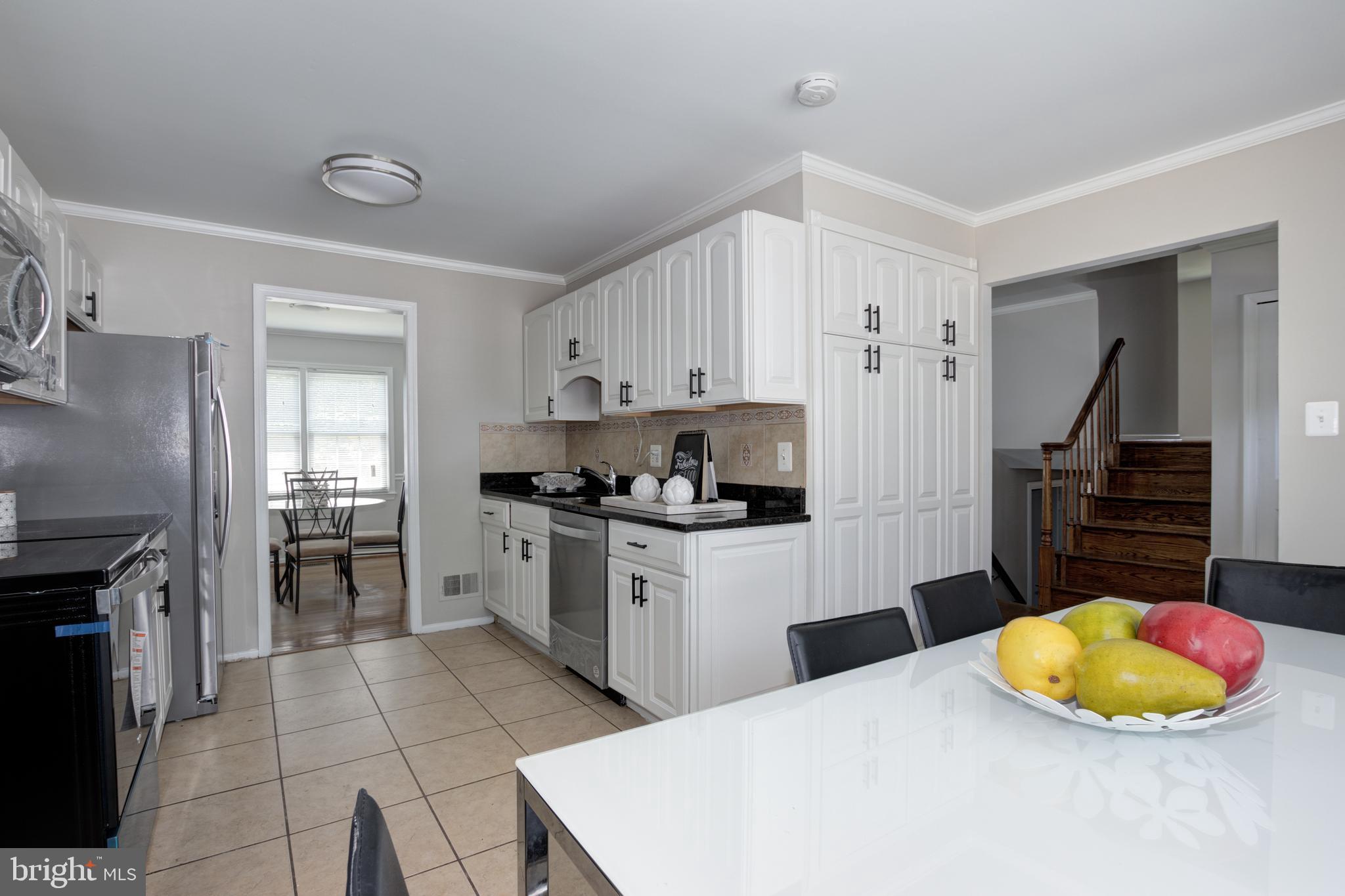 7873 Godolphin Drive Springfield, VA 22153 - Photo 16 of 37