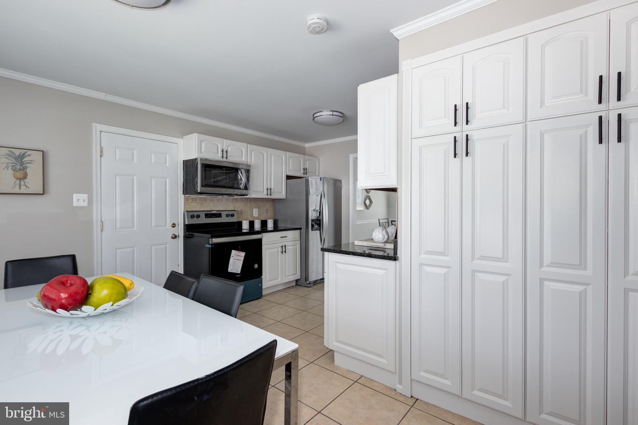 7873 Godolphin Drive Springfield, VA 22153 - Photo 17 of 37