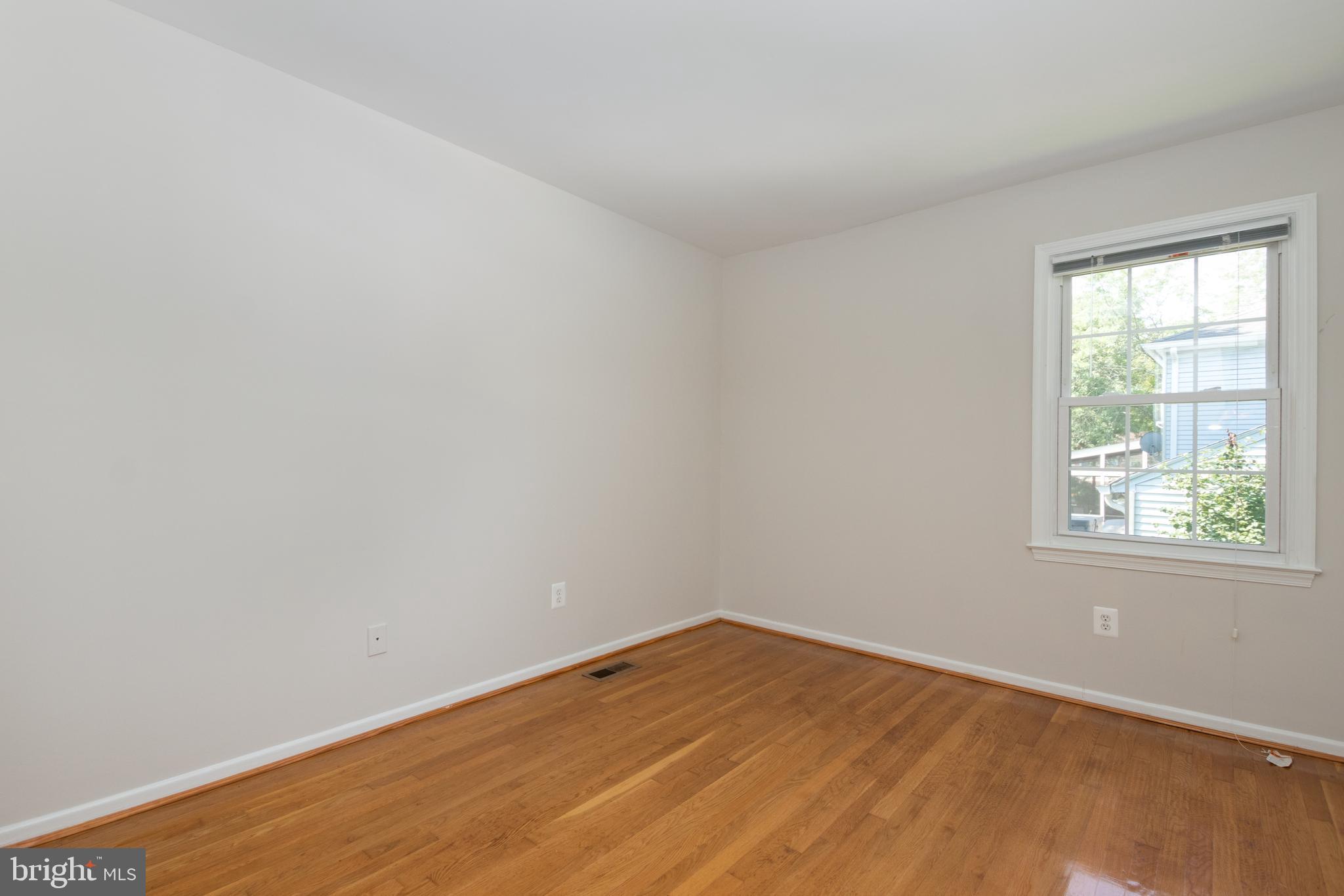 7873 Godolphin Drive Springfield, VA 22153 - Photo 23 of 37