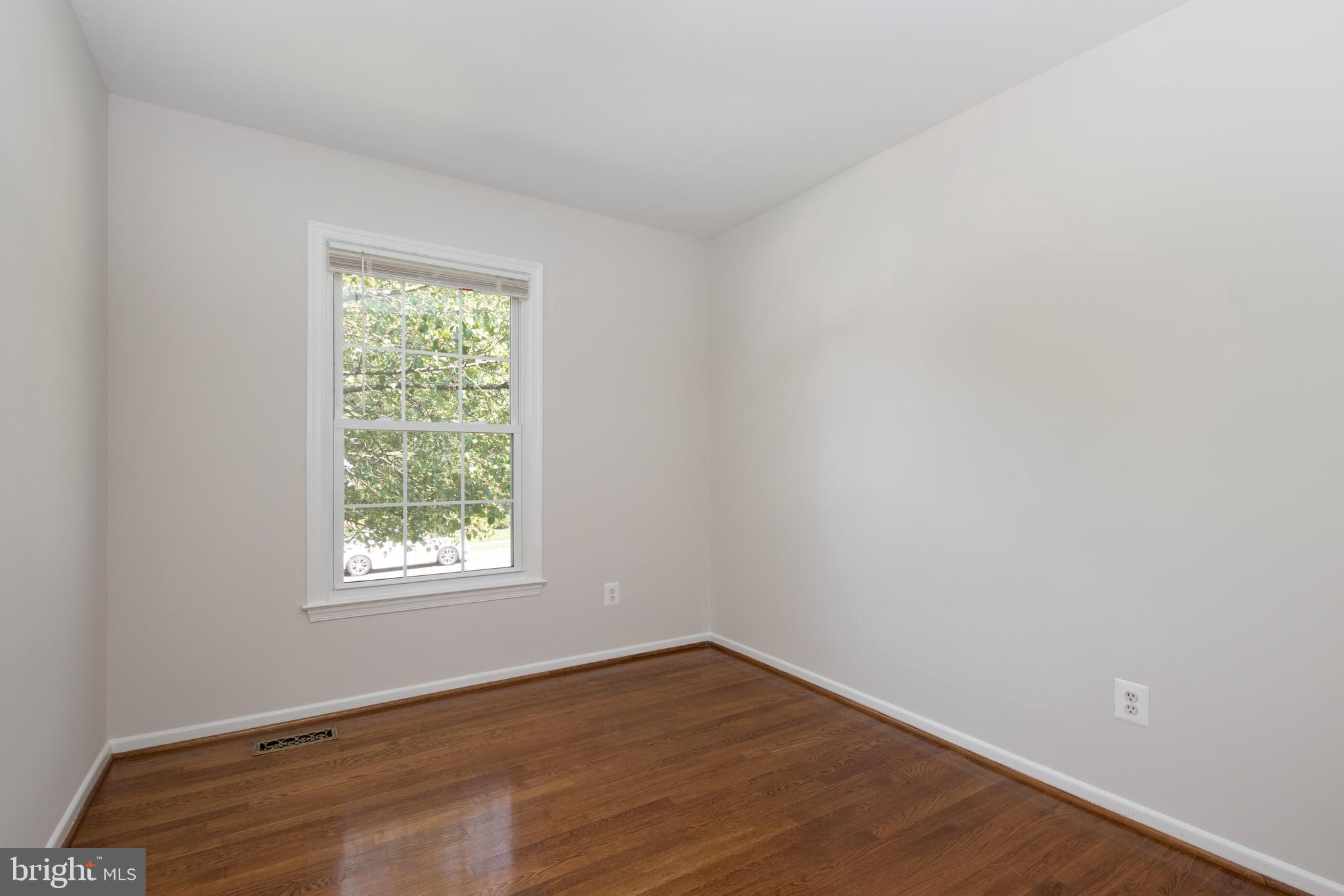 7873 Godolphin Drive Springfield, VA 22153 - Photo 24 of 37