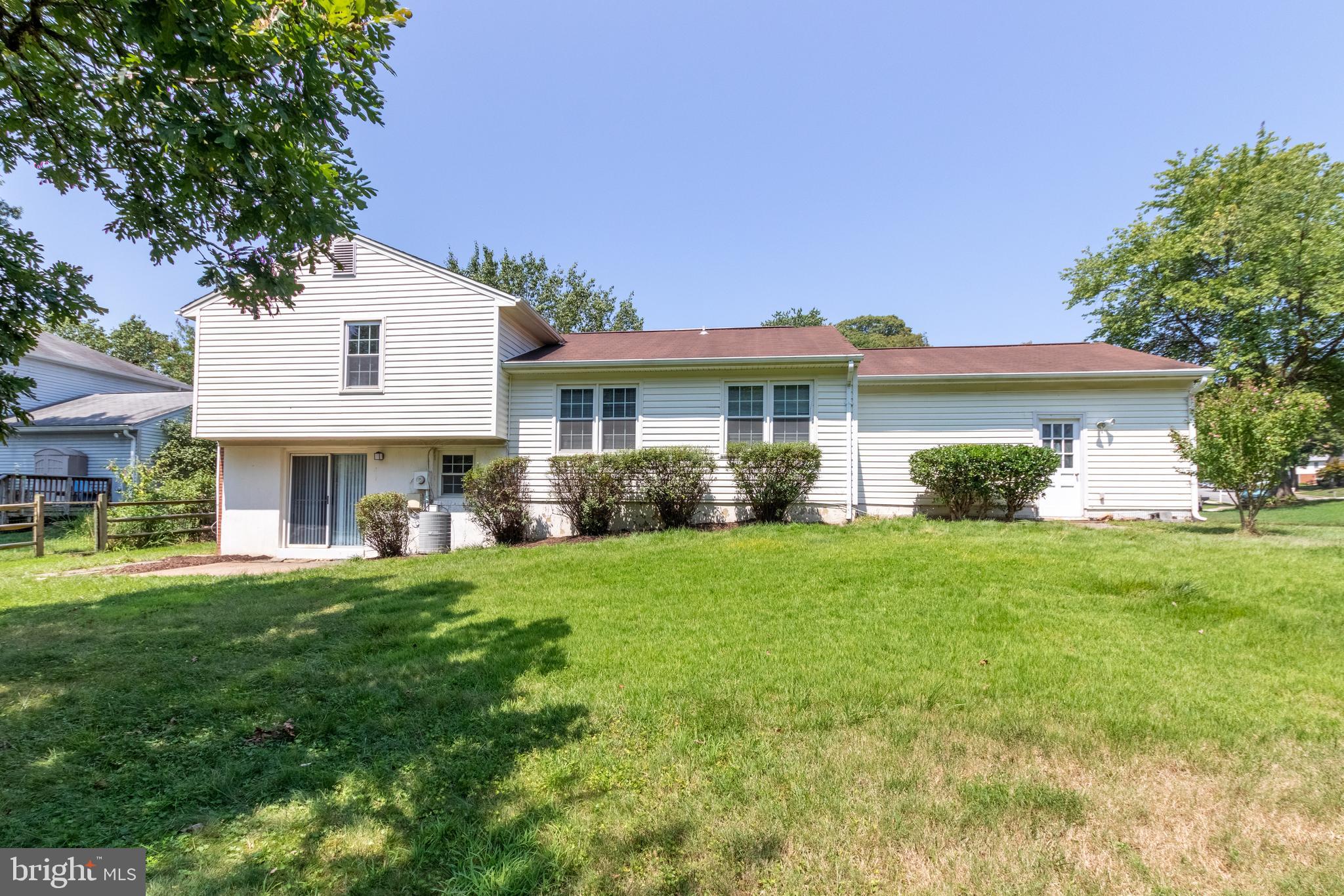 7873 Godolphin Drive Springfield, VA 22153 - Photo 35 of 37