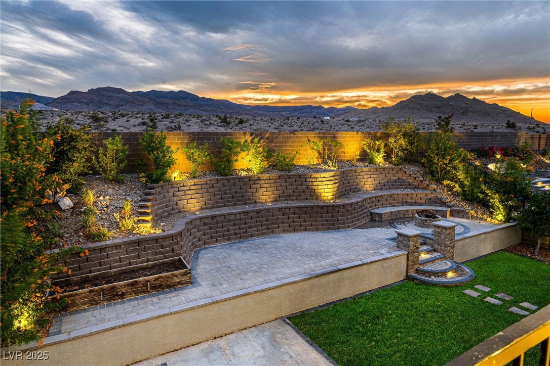 4631 Amazing View Street Las Vegas, NV 89129 - Photo 4 of 94