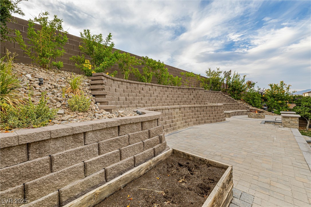 4631 Amazing View Street Las Vegas, NV 89129 - Photo 82 of 94 Fenced backyard featuring a patio