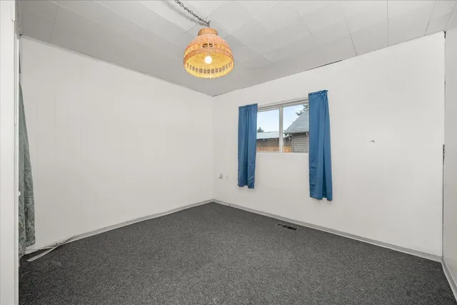 $275,000 | 2424 East Mission Avenue, Spokane, WA 99202