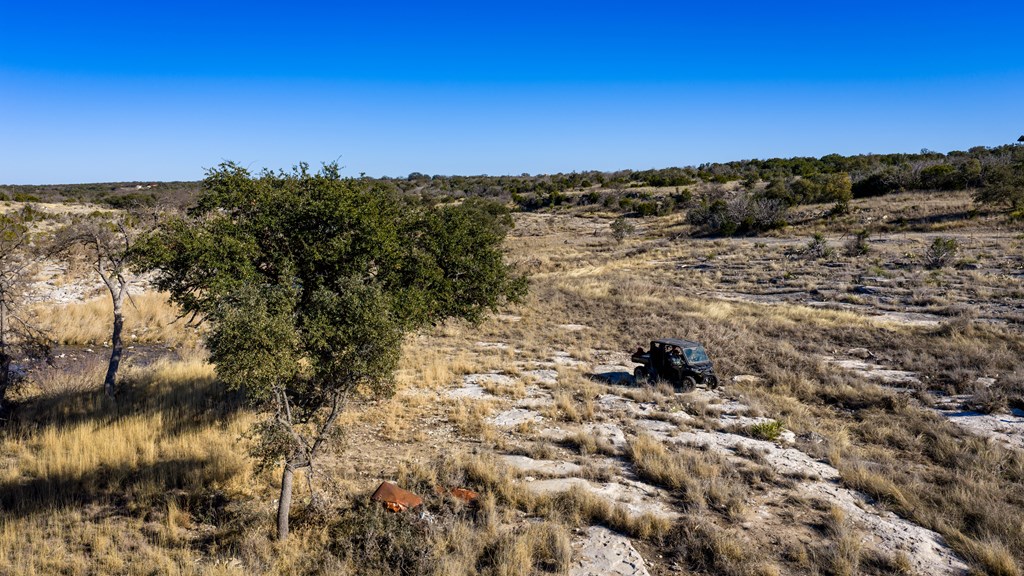 1774 Shafer Lane Hext, TX 76848 - Photo 13 of 82