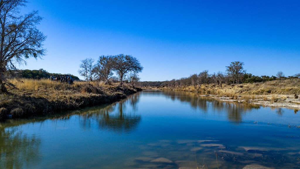 1774 Shafer Lane Hext, TX 76848 - Photo 17 of 82