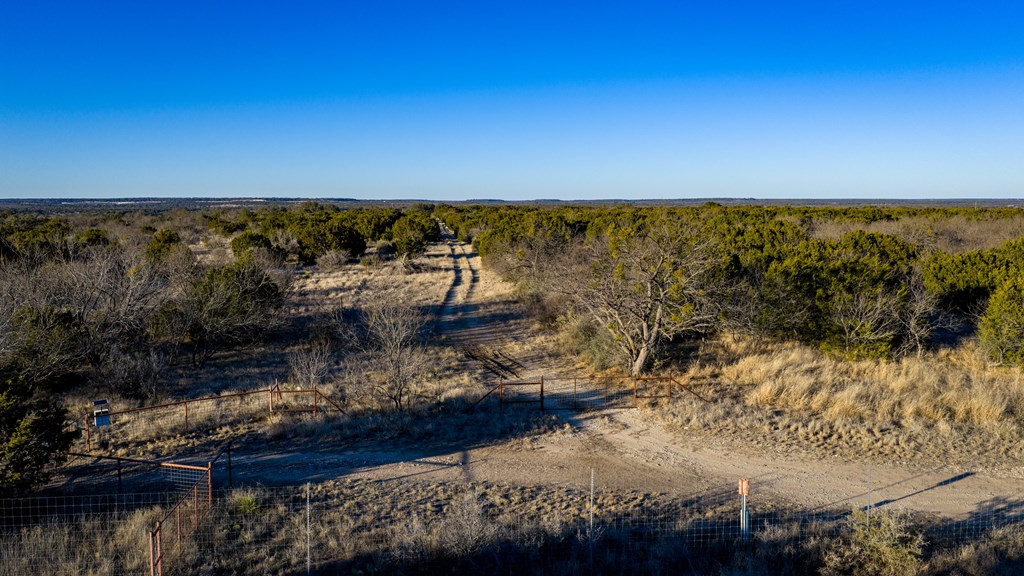 1774 Shafer Lane Hext, TX 76848 - Photo 79 of 82