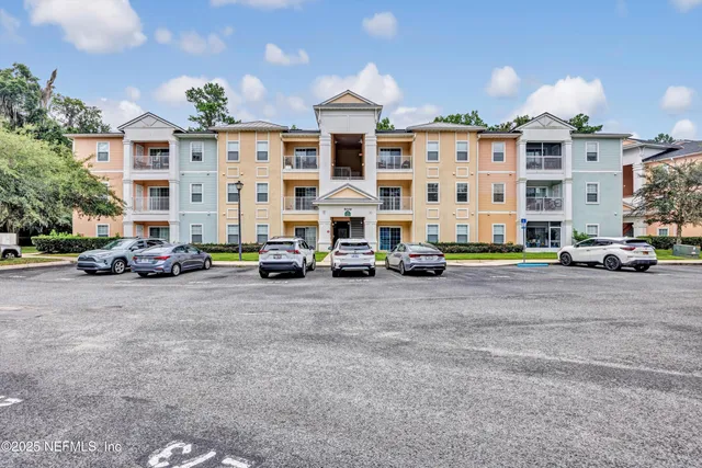 $169,000 | 5006 Key Lime Drive, Unit 203, Jacksonville, FL 32256