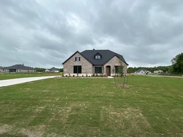 $753,825 | 1455 Julian Drive, Van Alstyne, TX 75495