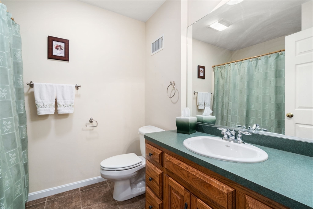 82 Fox Run Road, Unit 82 Blackstone, MA 01504 - Photo 13 of 26