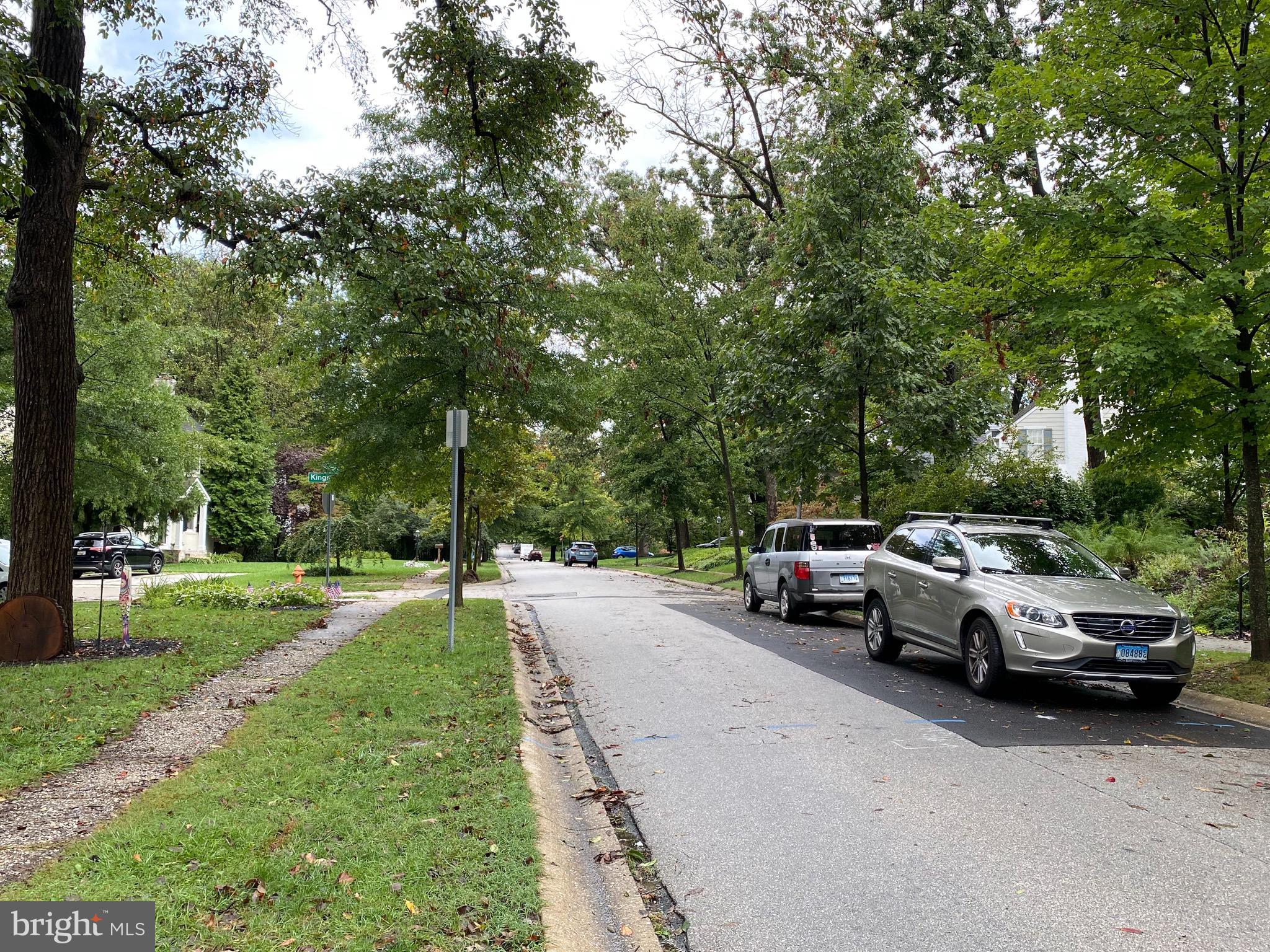 6902 Kenleigh Road Baltimore, MD 21212 - Photo 5 of 12 Tranquil street in an historic neighborhood