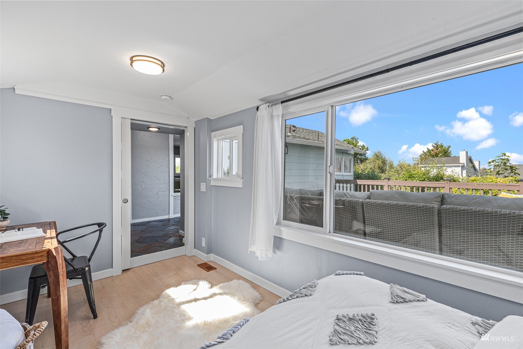 1542 30th Avenue South Seattle, WA 98144 - Photo 17 of 39 a living room with a large window