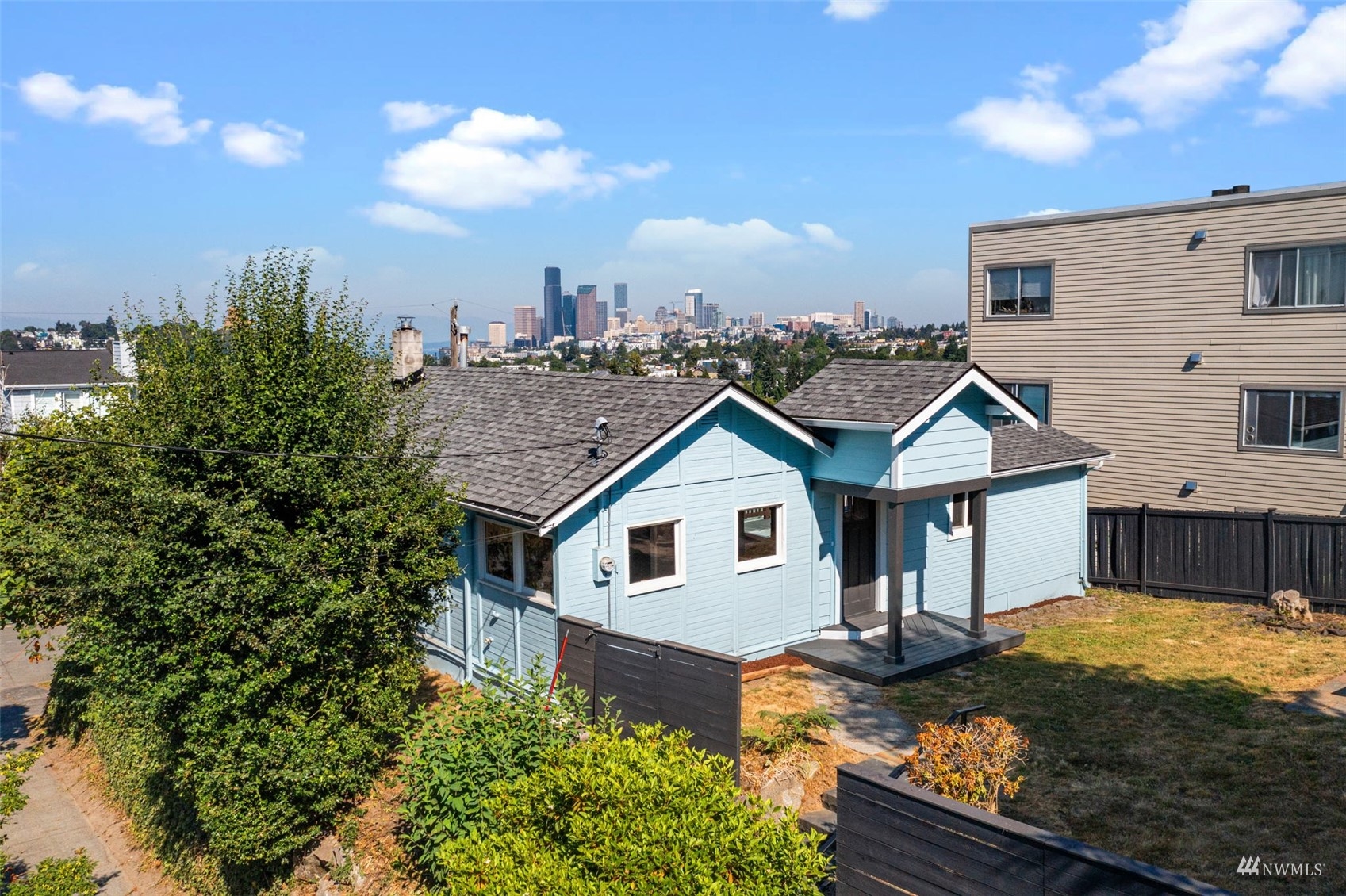 1542 30th Avenue South Seattle, WA 98144 - Photo 3 of 39 a house view with a garden space