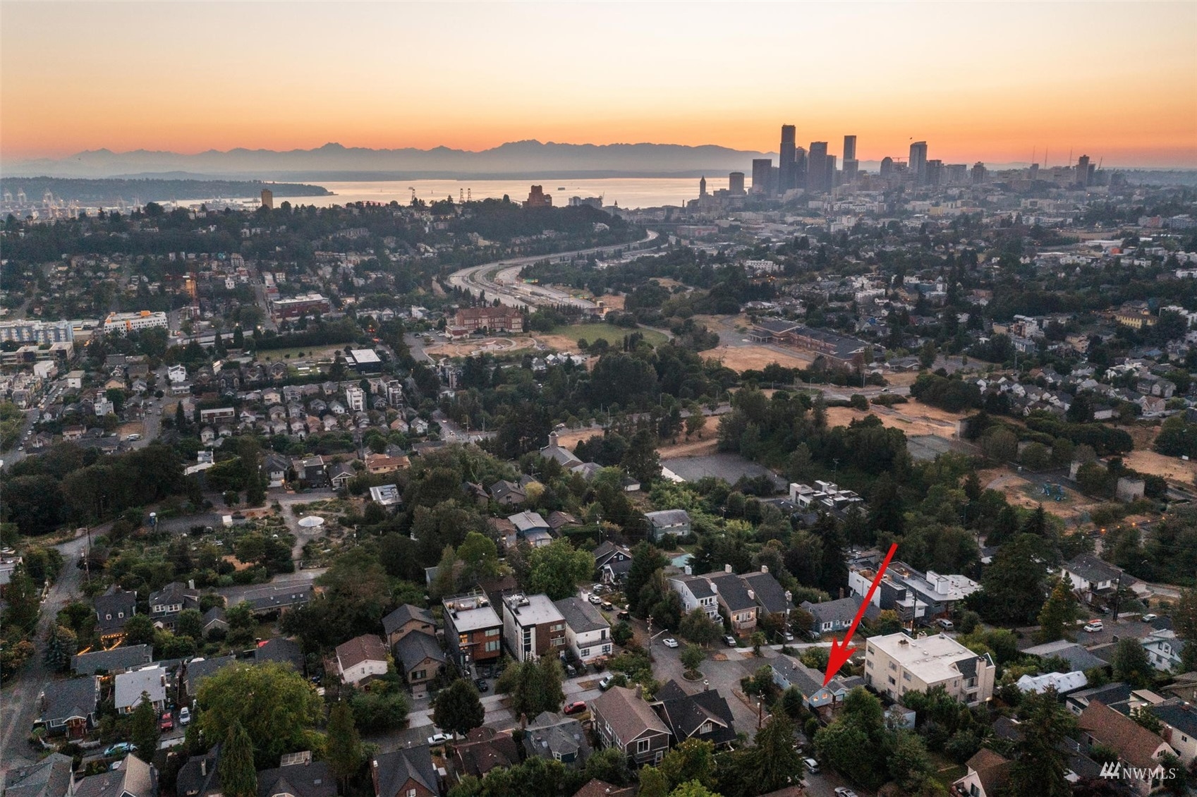 1542 30th Avenue South Seattle, WA 98144 - Photo 39 of 39 a view of a city