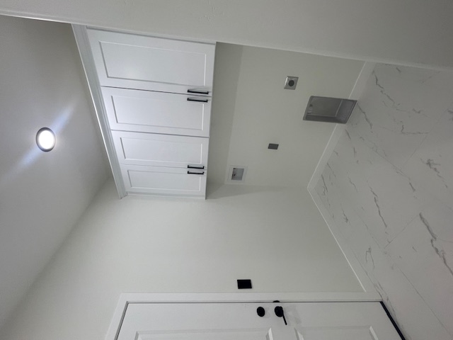 2367 Corwin Road Bullhead City, AZ 86442 - Photo 11 of 45 a room with cabinets