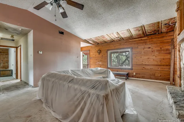 $179,999 | 162 Water View Drive, Lakehills, TX 78063