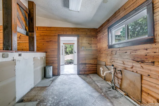 $179,999 | 162 Water View Drive, Lakehills, TX 78063