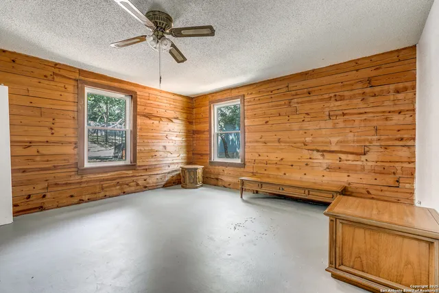 $179,999 | 162 Water View Drive, Lakehills, TX 78063