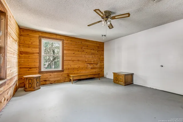 $179,999 | 162 Water View Drive, Lakehills, TX 78063