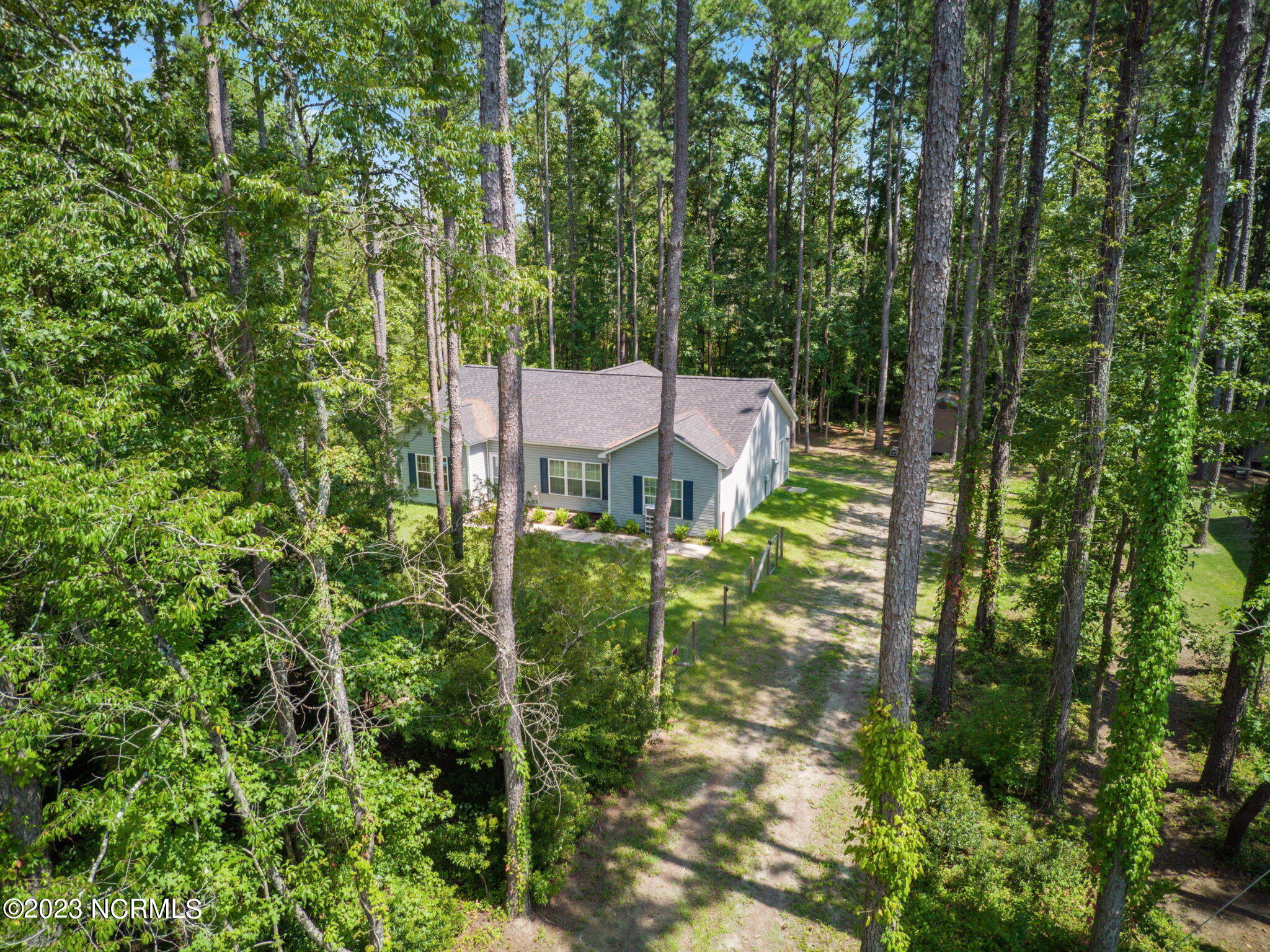 664 Pond Road Rocky Point, NC 28457 - Photo 4 of 37 6-web-or-mls-664 Pond Rd -6