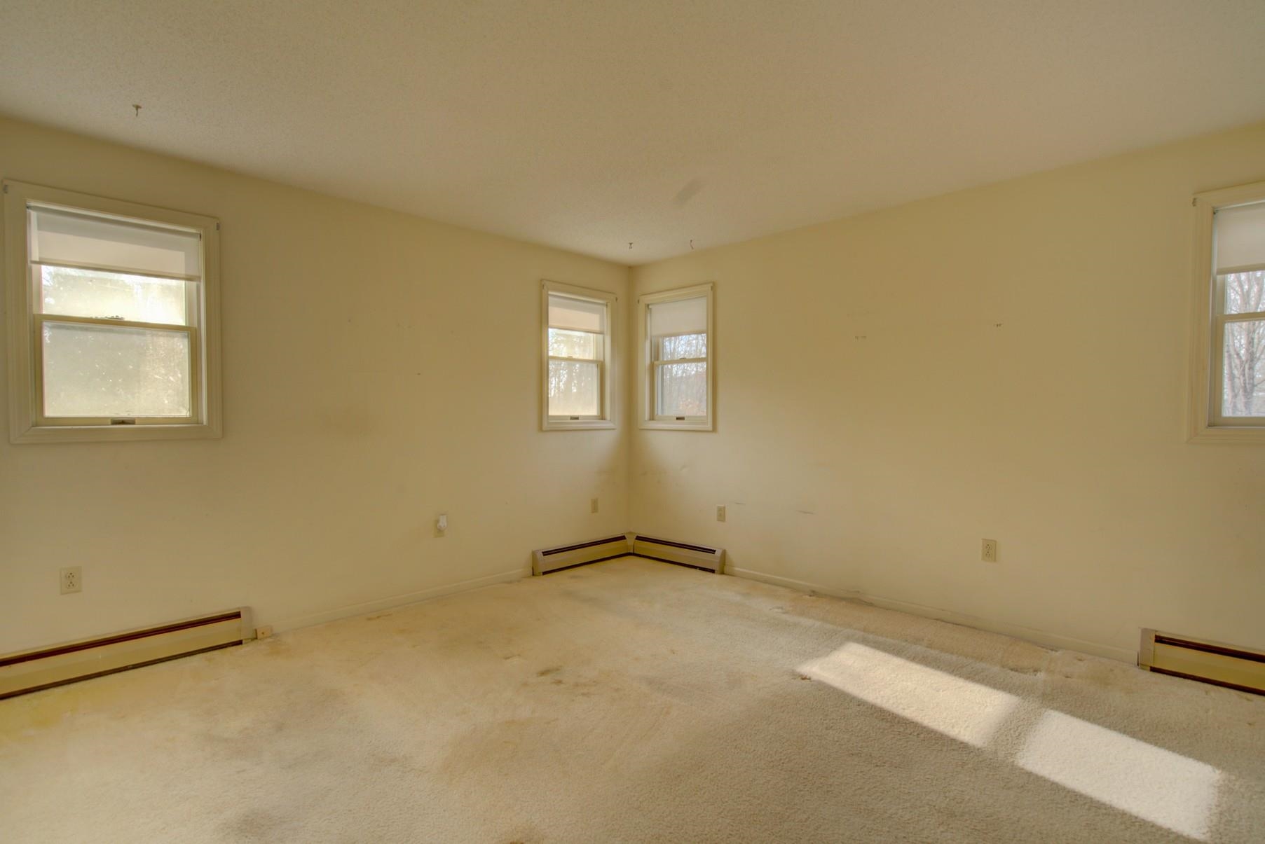 140 Duffy Drive Bennington, VT 05201 - Photo 12 of 18