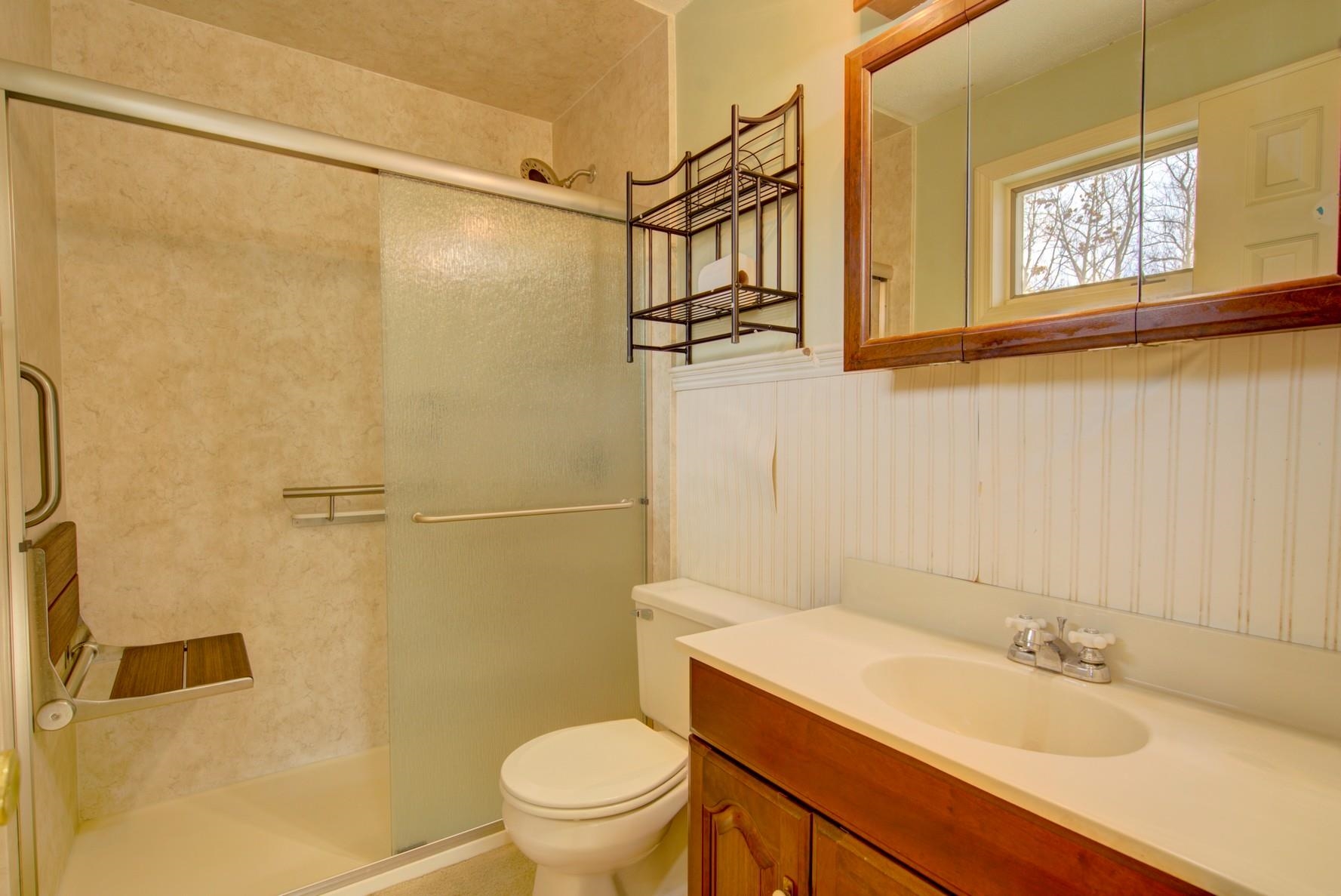 140 Duffy Drive Bennington, VT 05201 - Photo 13 of 18