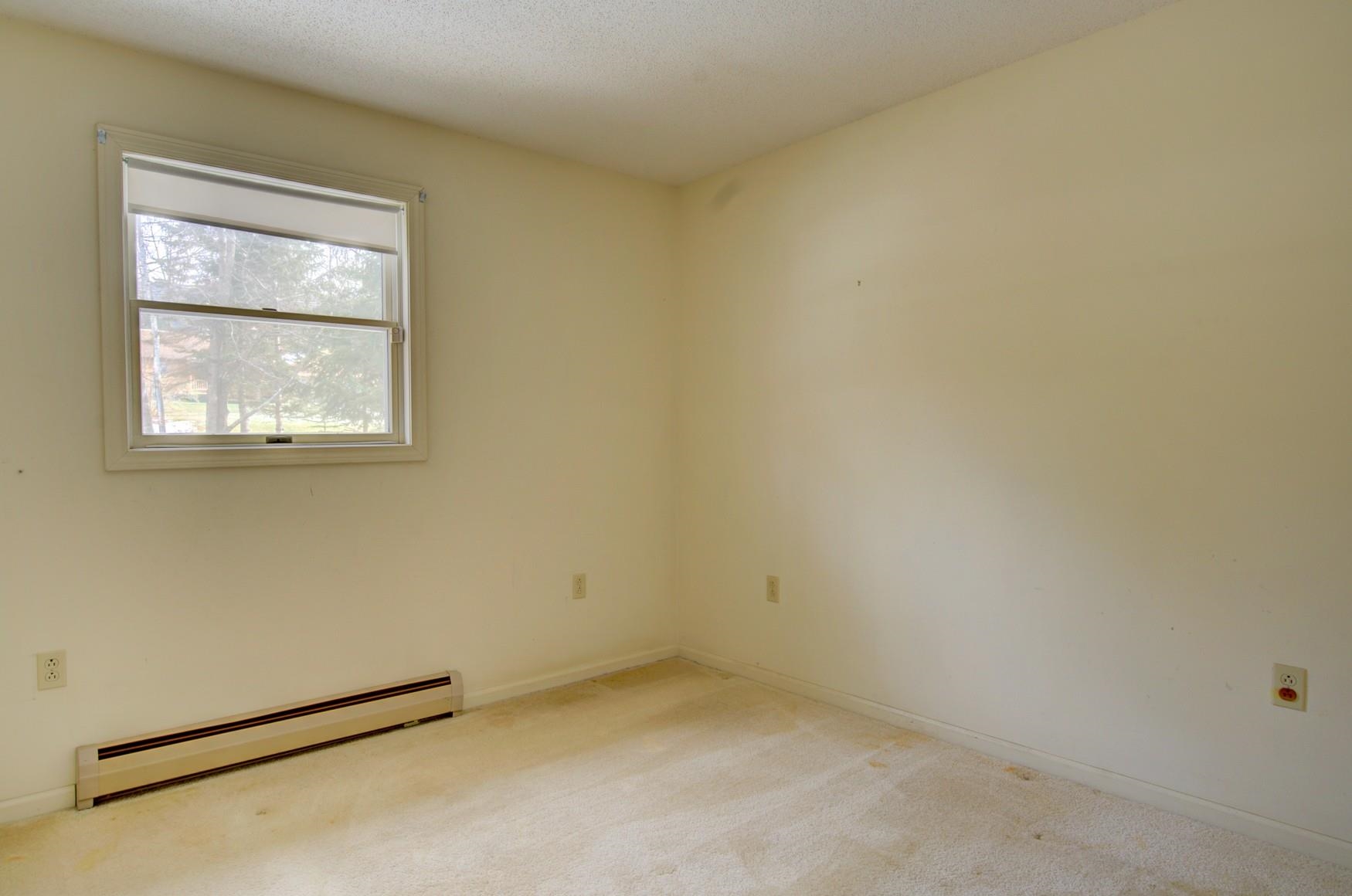 140 Duffy Drive Bennington, VT 05201 - Photo 14 of 18