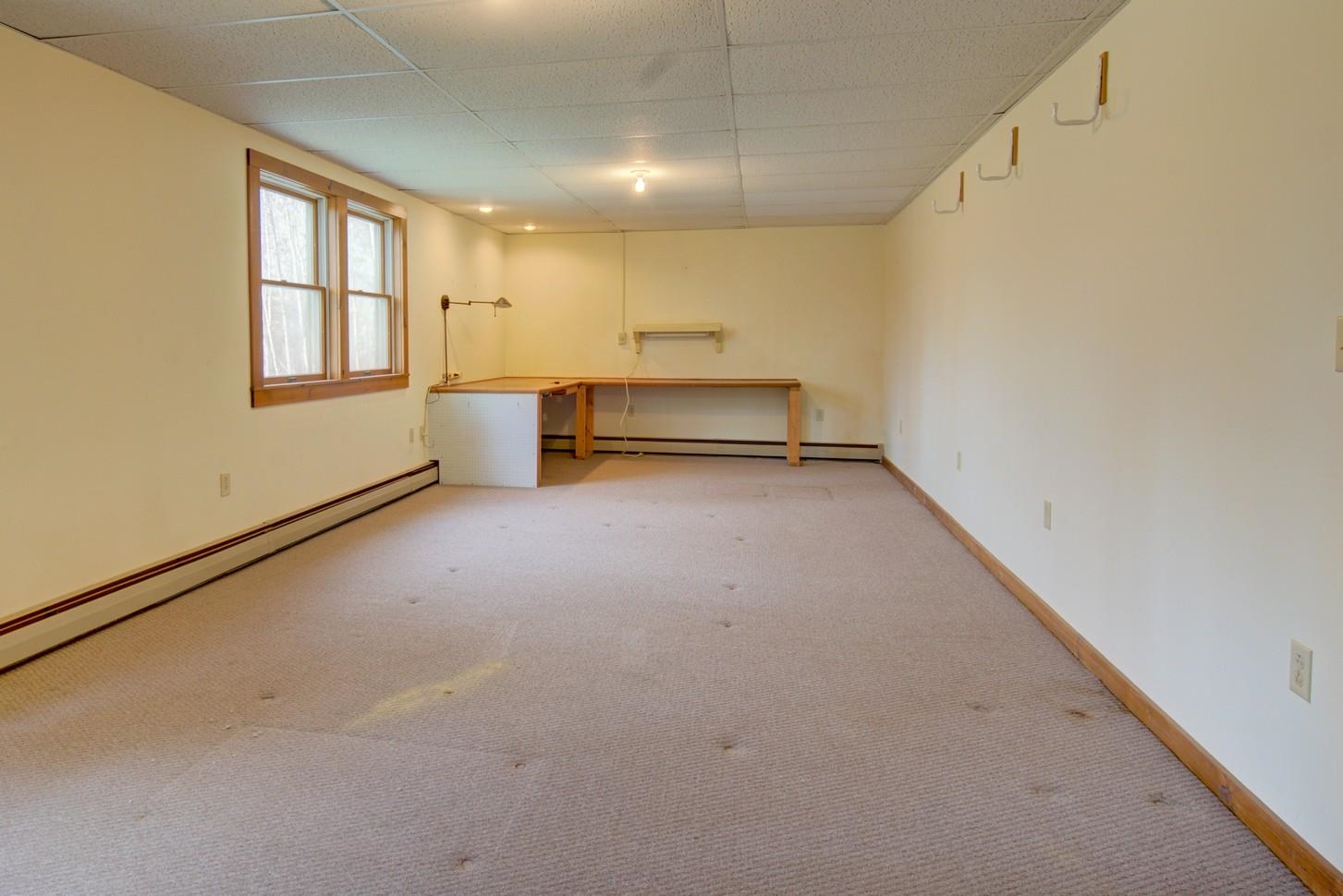 140 Duffy Drive Bennington, VT 05201 - Photo 15 of 18
