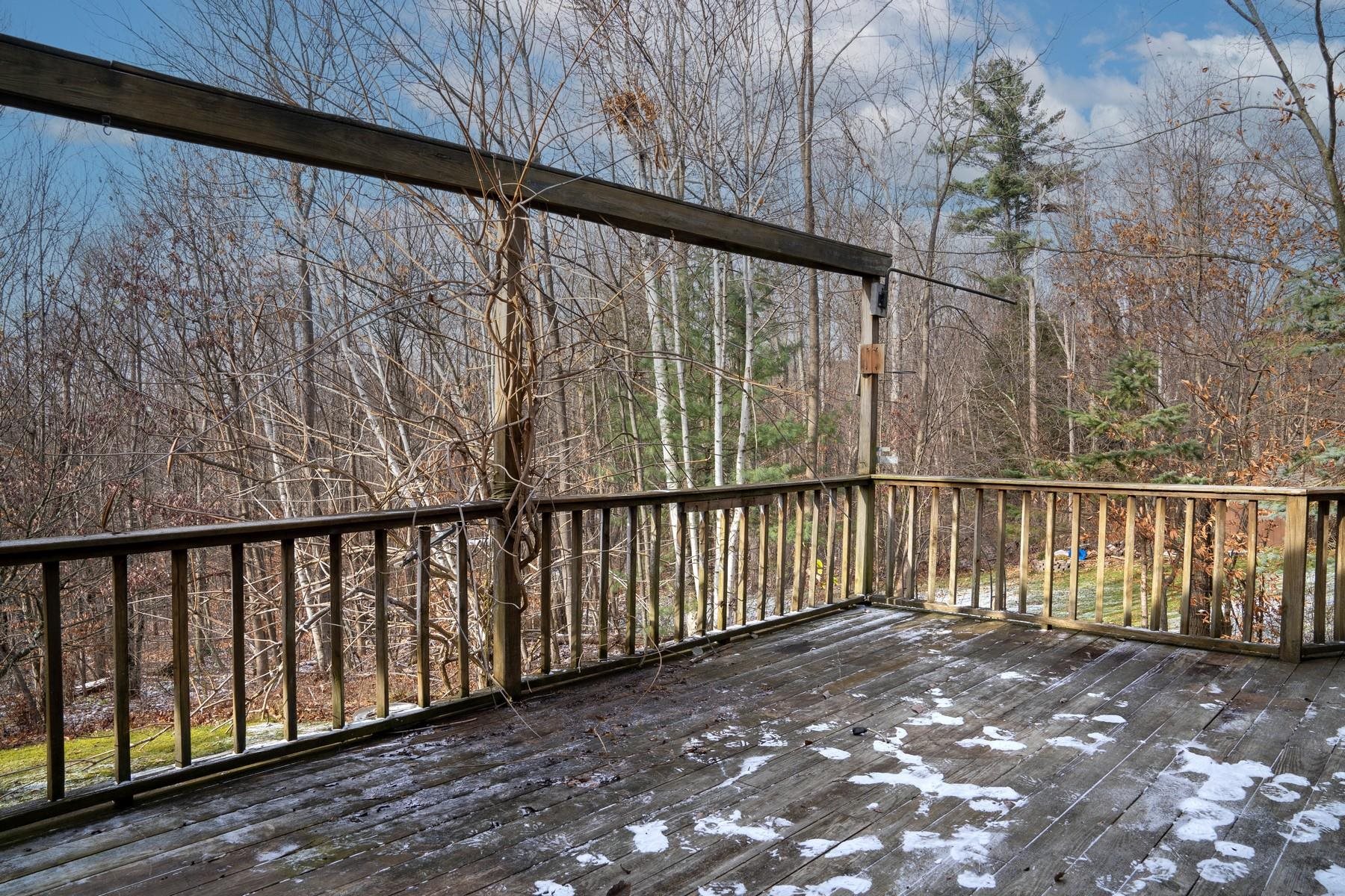 140 Duffy Drive Bennington, VT 05201 - Photo 5 of 18