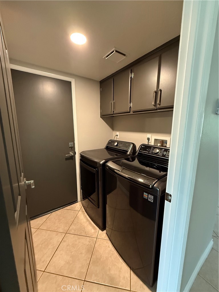 902 Cannon Road Riverside, CA 92506 - Photo 28 of 53 Inside Laundry Room with door to garage