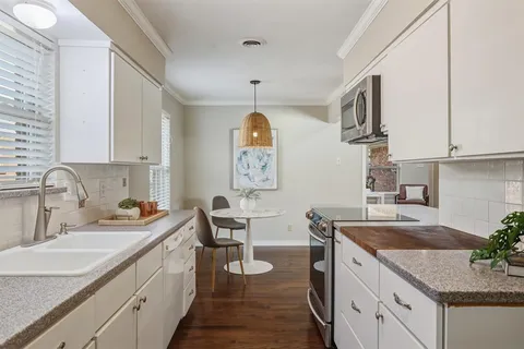 $619,900 | 9525 Livenshire Drive, Dallas, TX 75238