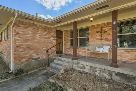 $619,900 | 9525 Livenshire Drive, Dallas, TX 75238