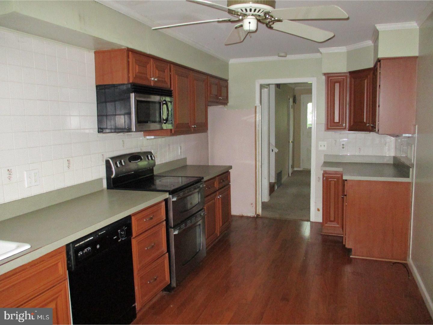 5 Oak Ridge Drive Haddonfield, NJ 08033 - Photo 3 of 15 Gallery Image 3