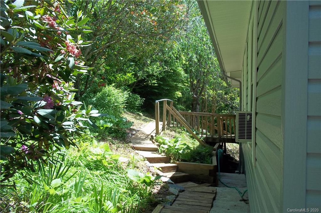 270 Rich Mountain Road Brevard, NC 28712 - Photo 15 of 32 Gallery Image 15