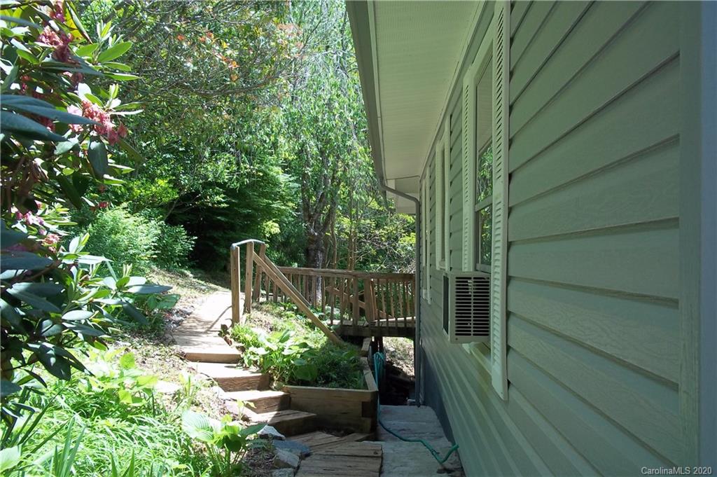 270 Rich Mountain Road Brevard, NC 28712 - Photo 16 of 32 Gallery Image 16
