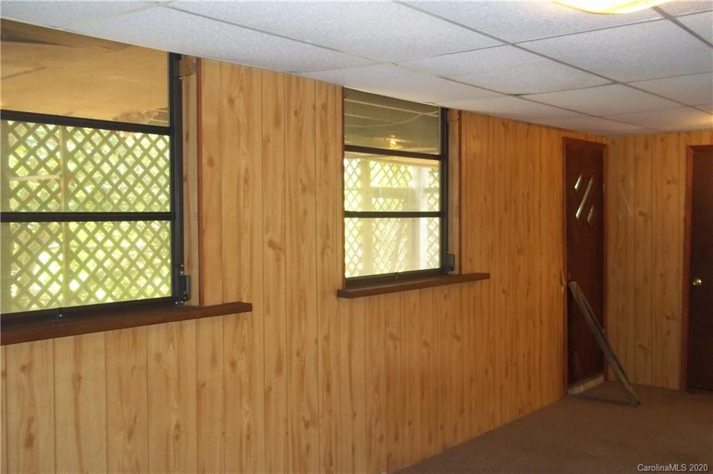270 Rich Mountain Road Brevard, NC 28712 - Photo 24 of 32 Gallery Image 24