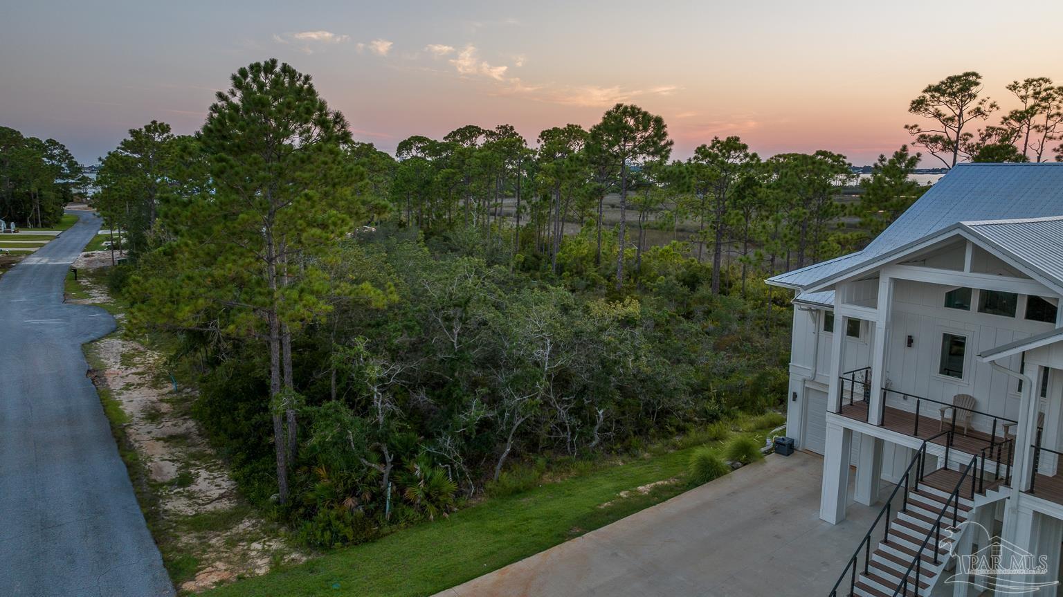 5314 North Shore Road Pensacola, FL 32507 - Photo 8 of 23